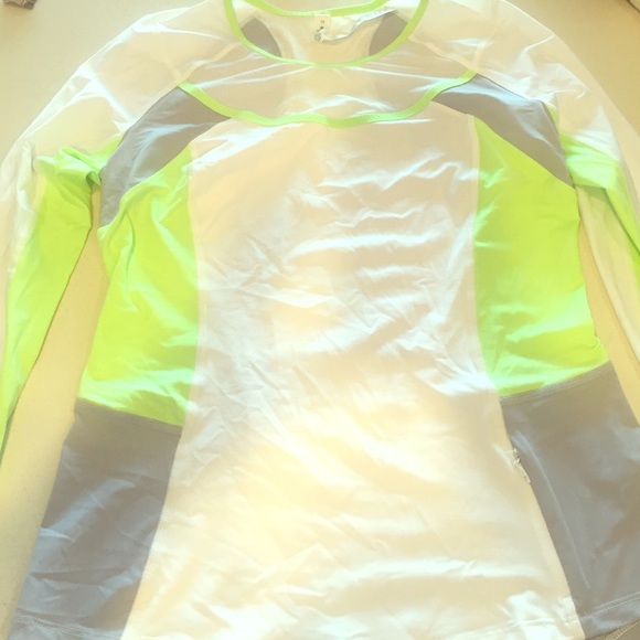 Brand new lulu lemon Tee!!!!!!
