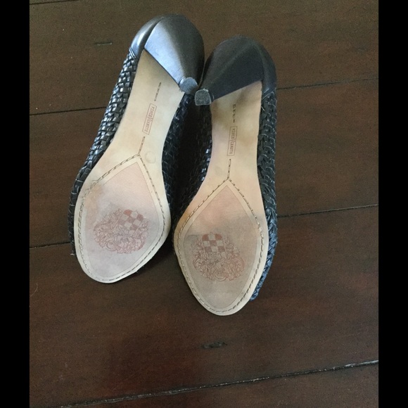 Vince Camuto Black Woven Bootie - Picture 4 of 4