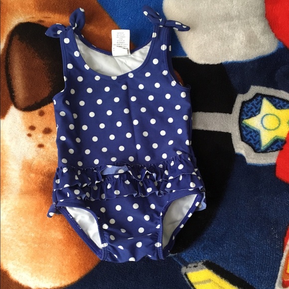 Infant bathing suit size 6months