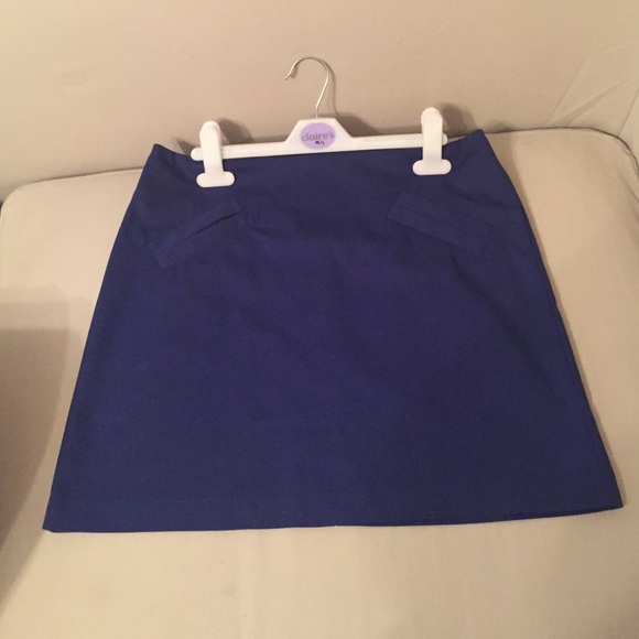 Navy skirt