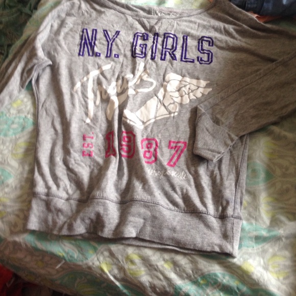Sweater - Picture 1 of 1