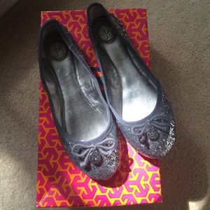TORY BURCH CHELSEA SPARKLY GREY/BLUE FLATS 💎