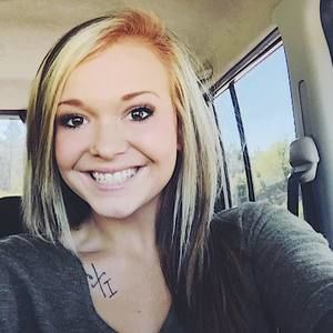 Meet your Posher, Courtney