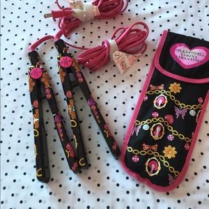 Tarina Tarantino by Paul Mitchell flat iron