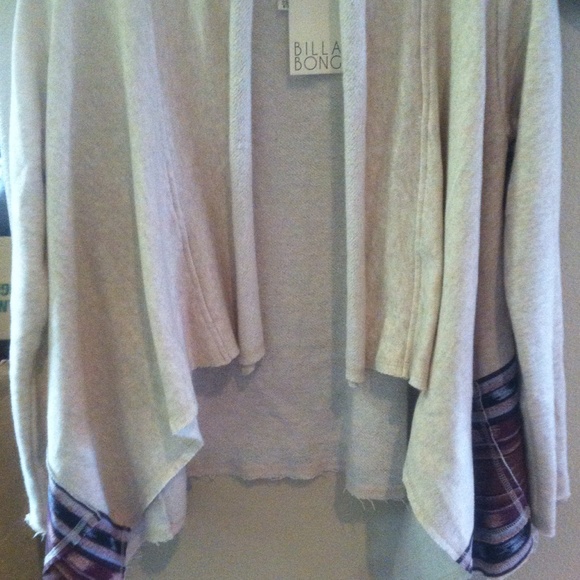 Billabong Tribal cardigan NWT small - Picture 3 of 3