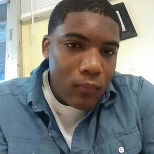 Meet your Posher, Derrick