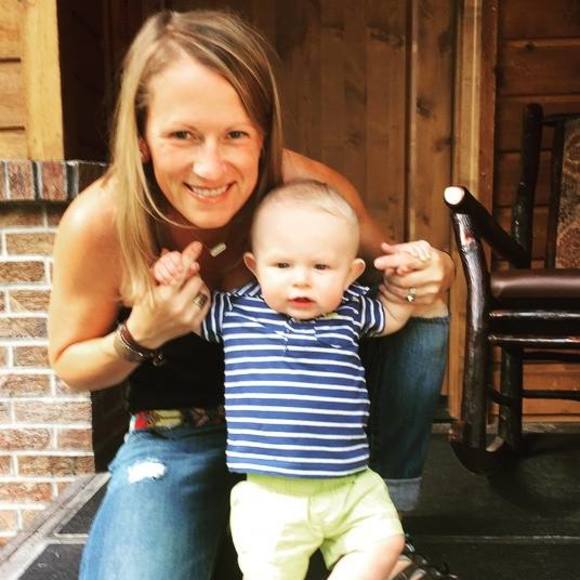 Meet your Posher, Courtney