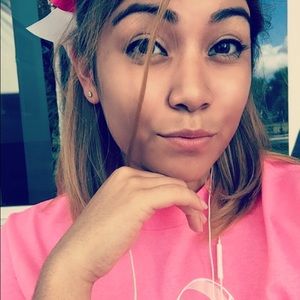 Meet your Posher, Yesenia