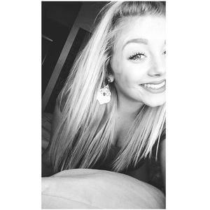 Meet your Posher, Mckenzie