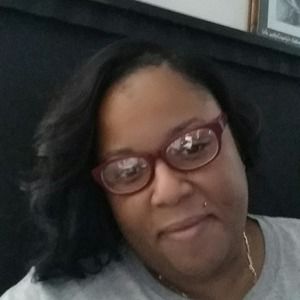 Meet your Posher, Latoya