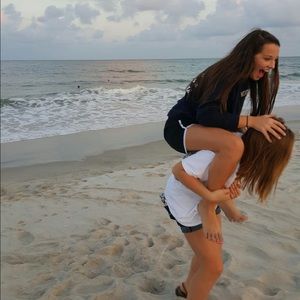 Meet your Posher, Courtney