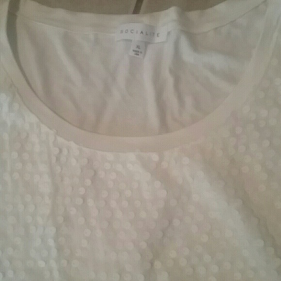 Socialite Tshirt - Picture 2 of 2