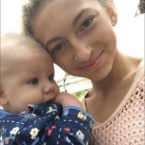 Meet your Posher, Amber