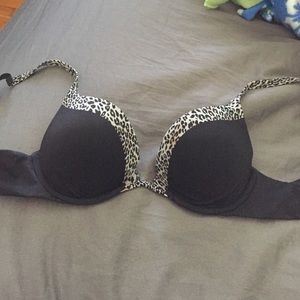 VS Bra