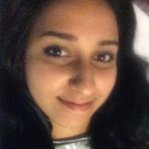 Meet your Posher, Emily