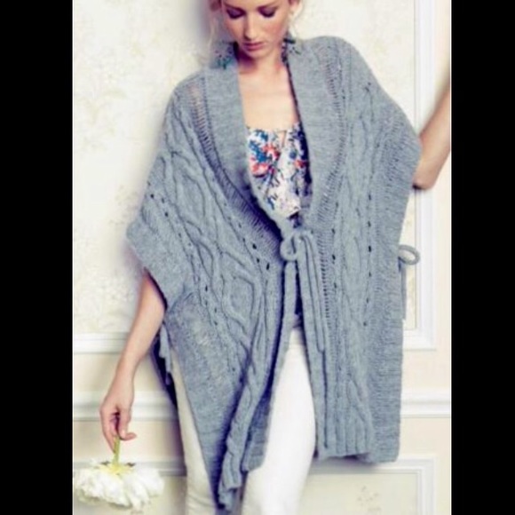 Heavy knife sweater. Grey NWOT