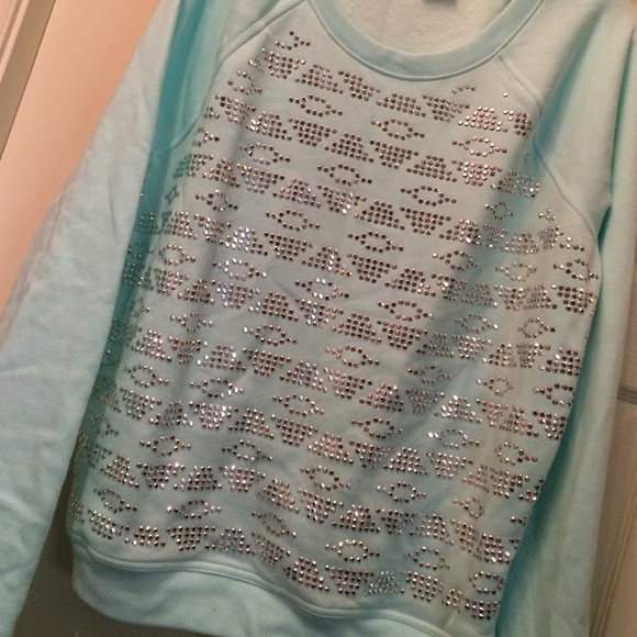 Victoria's Secret bling Aztec print - Picture 3 of 3