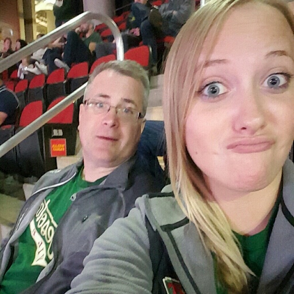 Meet your Posher, Emily - Picture 3 of 3