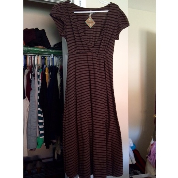 Dress - Picture 1 of 2