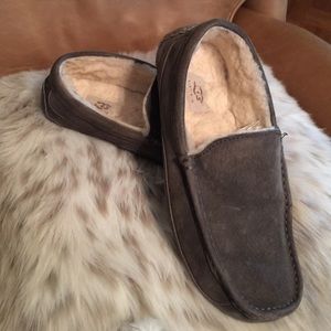 Men's ugg slippers