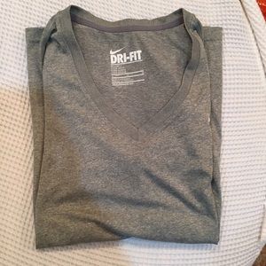 Nike Dry Fit top-