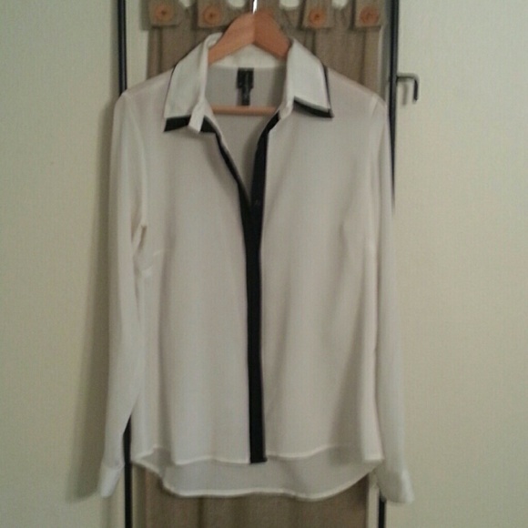 Black & White Slighty Shear Blouse