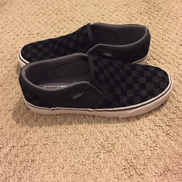 Black and grey slip in Vans