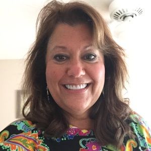 Meet your Posher, Jenifer