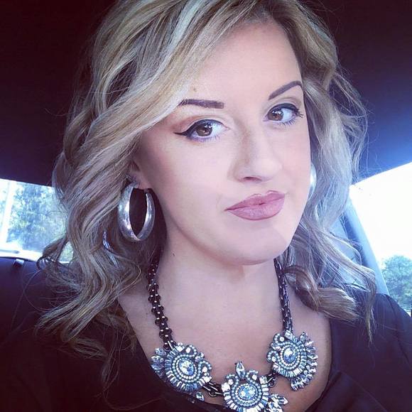 Meet your Posher, Jade