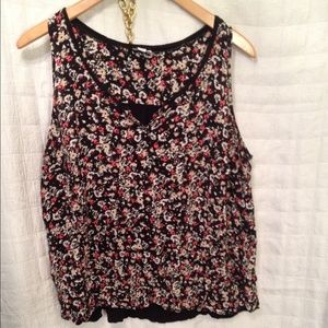 Black and pink flower tank