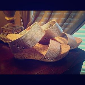 Lucky Brand Wedge Sandal Size 7