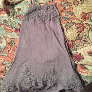 NEVER WORN HALTER TOP