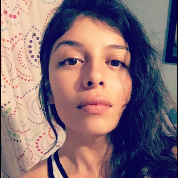 Meet your Posher, Michelle - Picture 2 of 4