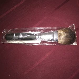 bareMinerals blush brush