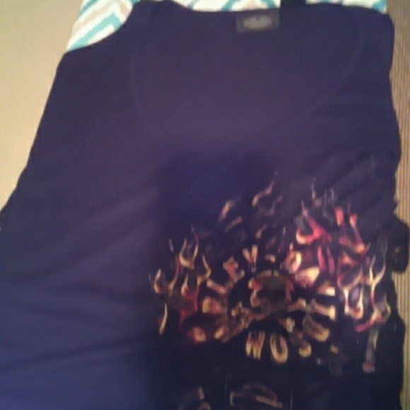 Black Harley Davidson shirt
