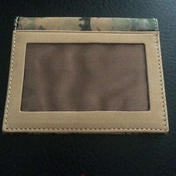 ID/credit card holder - Picture 2 of 3