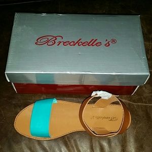 NIB Brown Sandal w/ Turquoise strap