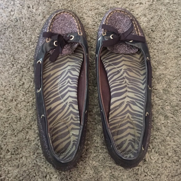 Sperry slip on