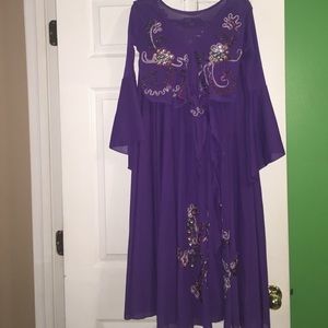 A beautiful belly dancing outfit!