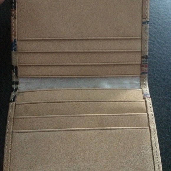 ID/credit card holder - Picture 3 of 3