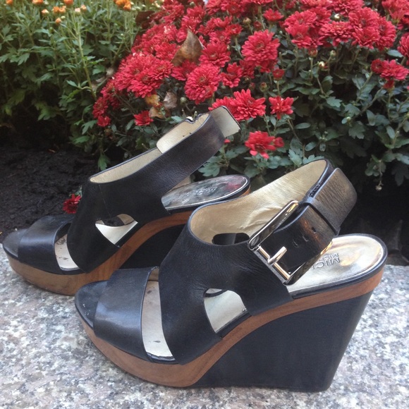 MK wedges