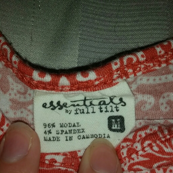 Tank - Picture 2 of 2