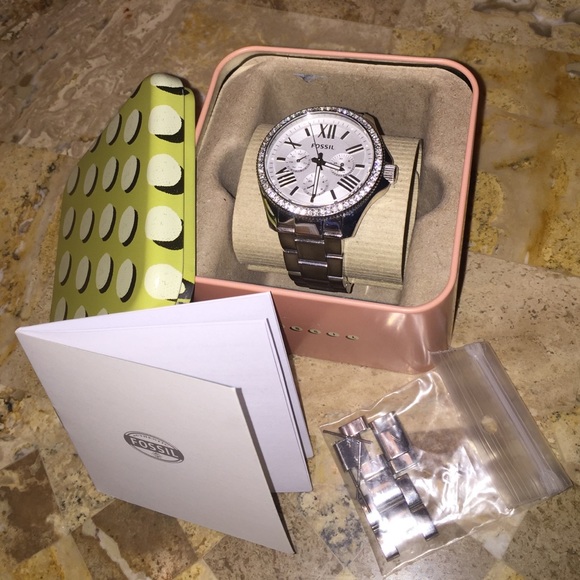 Cecile multifunction stainless steel Fossil watch - Picture 1 of 4
