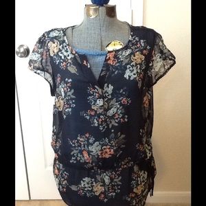 Women's short sleeve blouse