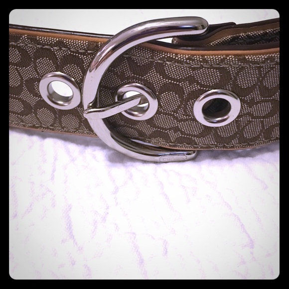 Authentic Coach Signature fabric belt. Size S