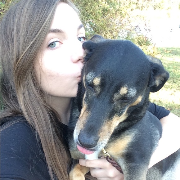 Meet your Posher, Sophia - Picture 1 of 1