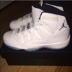 Dead stock Legend blue 11's!!!