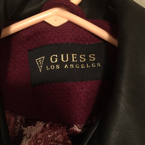 Guess - Picture 2 of 4