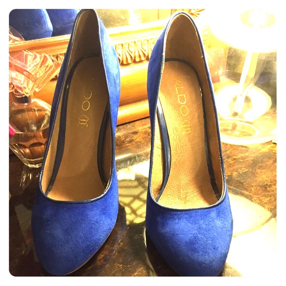 Royal Blue pumps