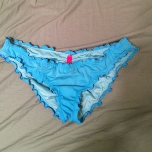 Scrunched bikini bottom